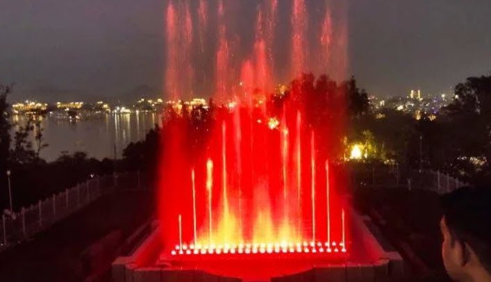 Musical Fountain, Pichola, Udaipur, Rajasthan - Vushii.com Musical Fountain, Pichola, Udaipur, Rajasthan - Vushii.com